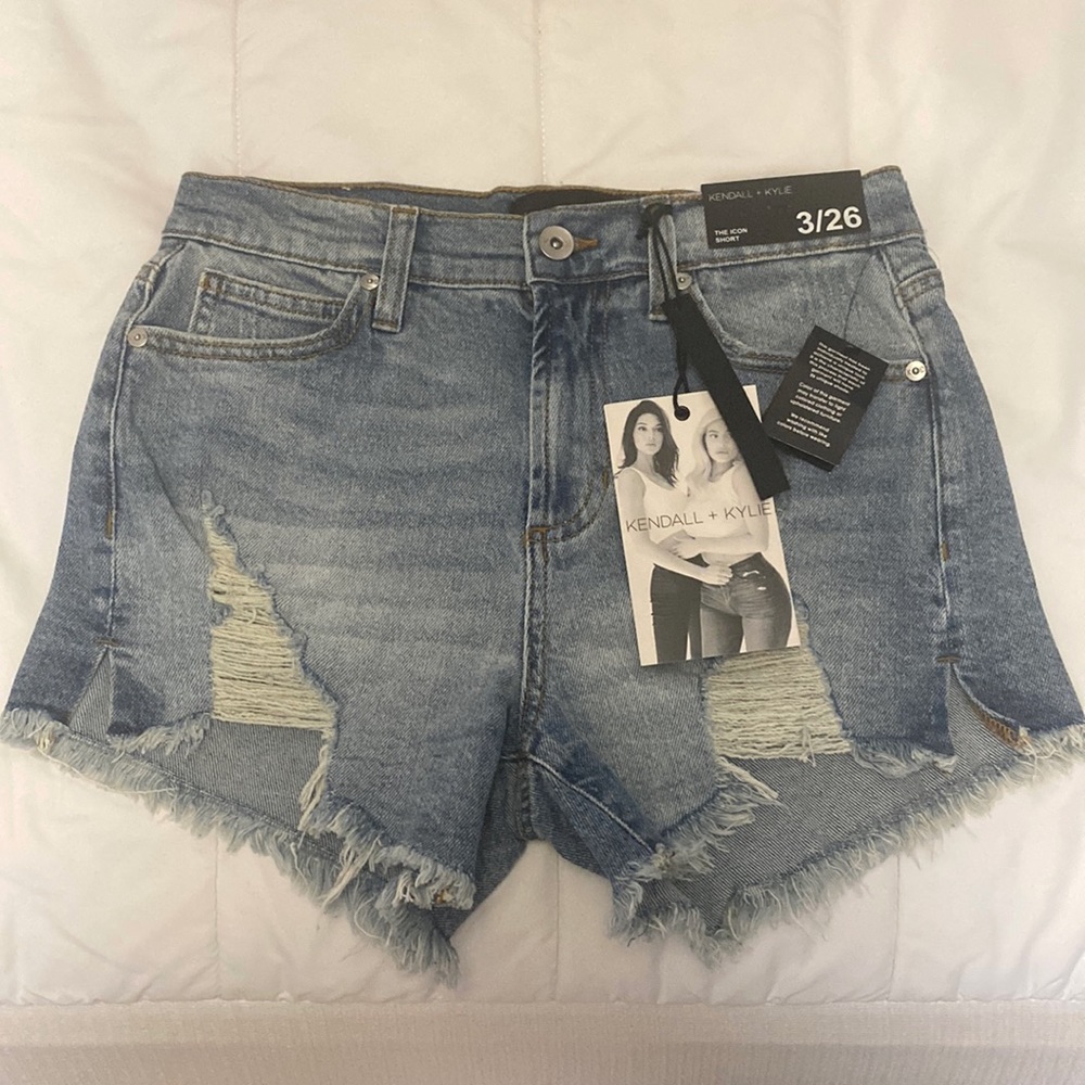 “The Icon Short” Jean shorts from Kendall + Kylie, size 26